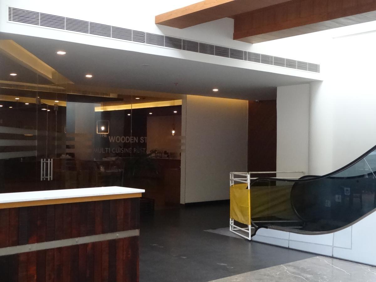 Woodies Bleisure Hotel โคชิโคด ภายนอก รูปภาพ